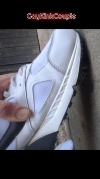 Sharing Nike Air Max Sneaker 4