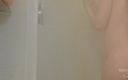 Marissa Sweet: Sexig hemmafru visar upp sin stora röv i en ångande dusch -...