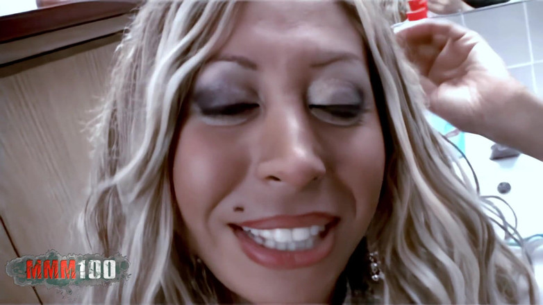 MMM100: Венера збуджена блондинка з великими цицьками Венера роздягається