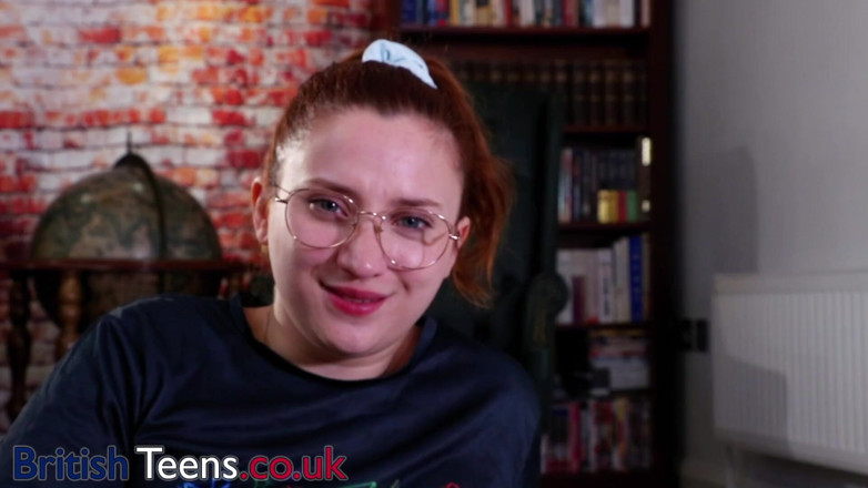 British Teens: Nerdy Yoga Girl Gets Railed by Fucking Machine