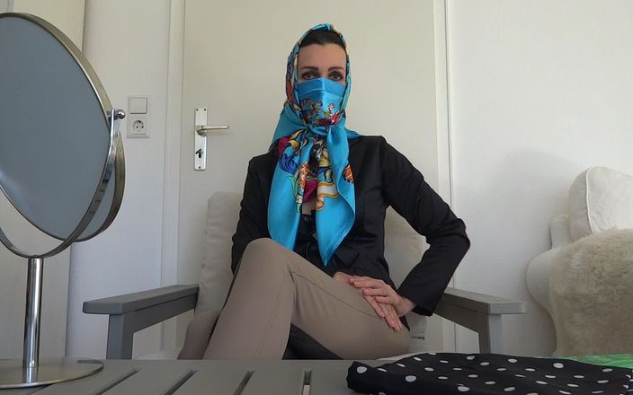 Lady Victoria Valente: 4 syal satin yang berbeda pakai masker dengan jilbab