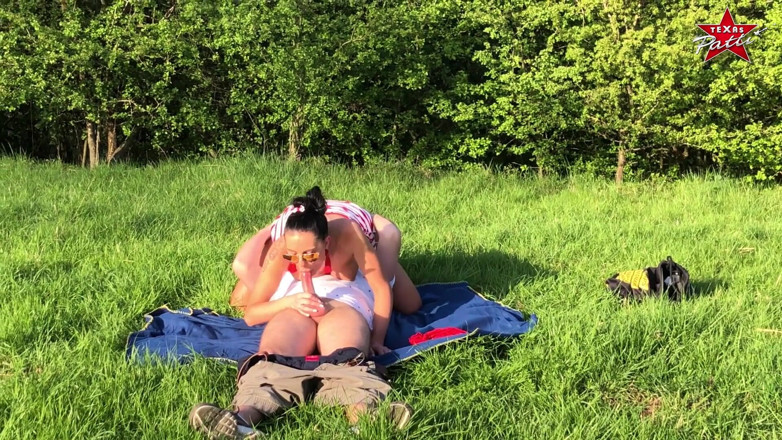 Texas Patti: Outdoor - Threesome with German girls