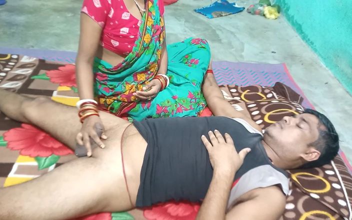 Sumitra-bhabi: Đụ khỏa thân với bạn bè