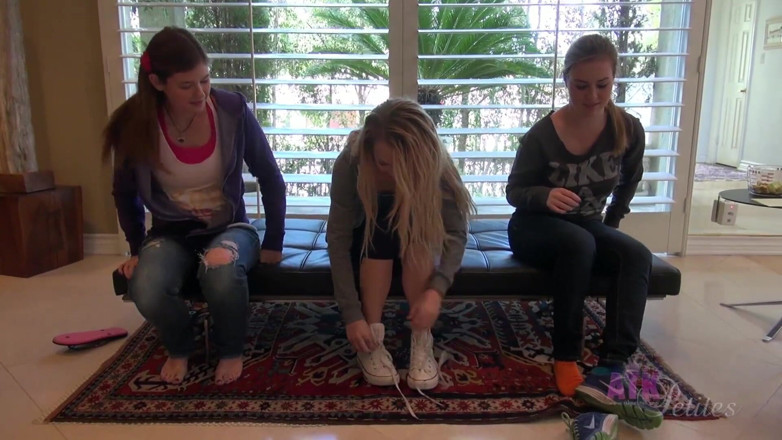 ATK Fans (Lesbians): Virtual date with lara brookes, jessie parker and carmen callaway...