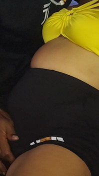 Bien Kisser es difícil de encontrar..... Pero ella bien