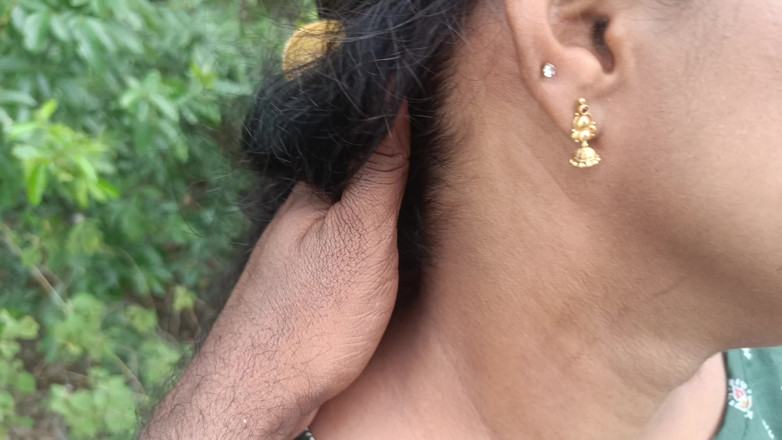 Magilmathi: Femmes mariées tamoules dans la nature, partie 1