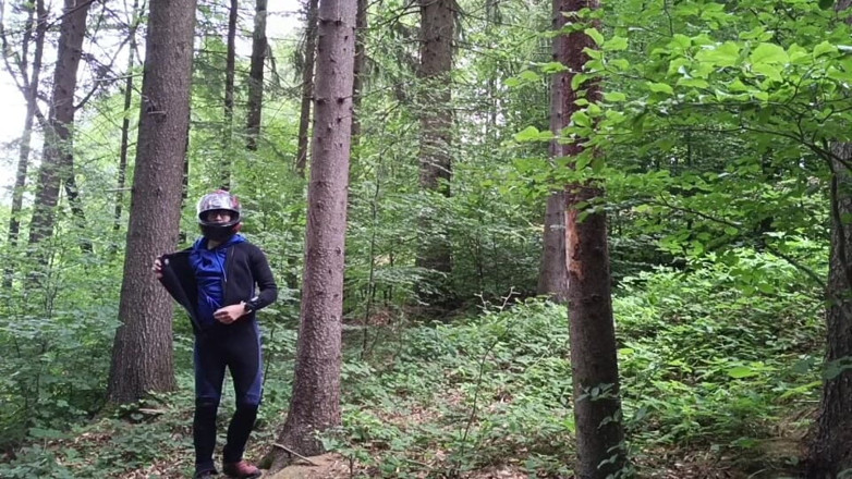 Boris Heycall: Forest Risk: Jerking off a Dick Under a Busy Road