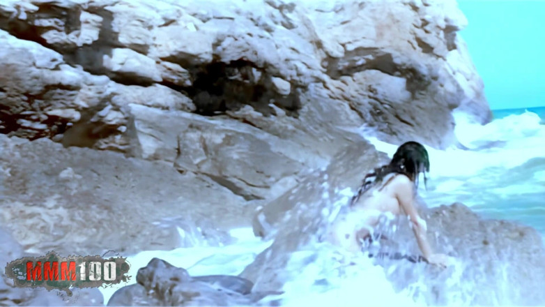 MMM100: Nina Roberts: the Incredible Nina Robets Stripping in the Sea