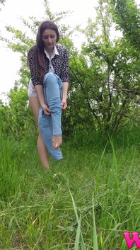 Whiping Her Wet Pussy with a Leaf Just After She Pisses in the Grass