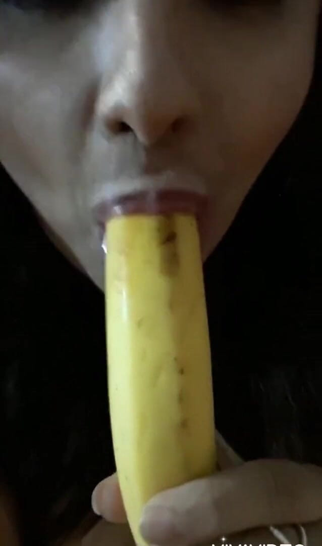 Miss Madii: Miss Madii bananblåsning INGET LJUD