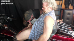 MasculineJason - Jason Collins: Motocykl a doutník šukají s CainEm Markem