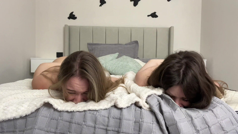 MargoAlisa: Dupla amarrada e amordaçada - vídeo de luta apertada