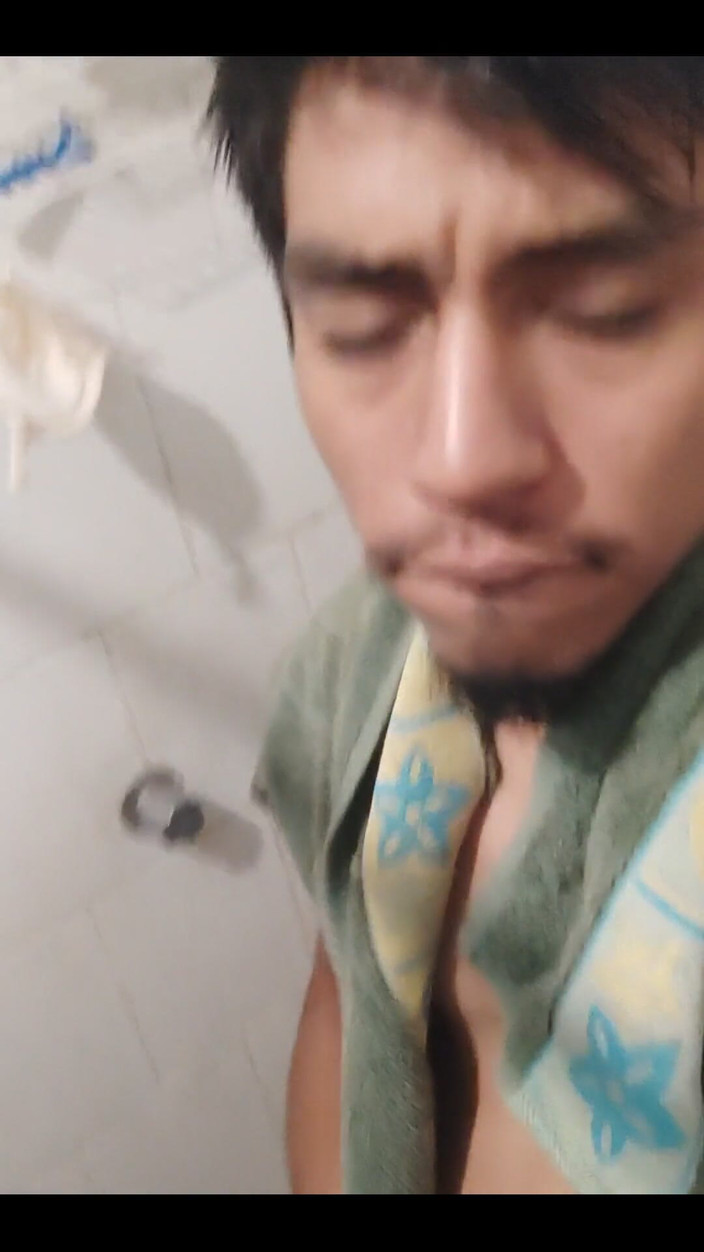 AlexAlejandro13: Sebelum mandi