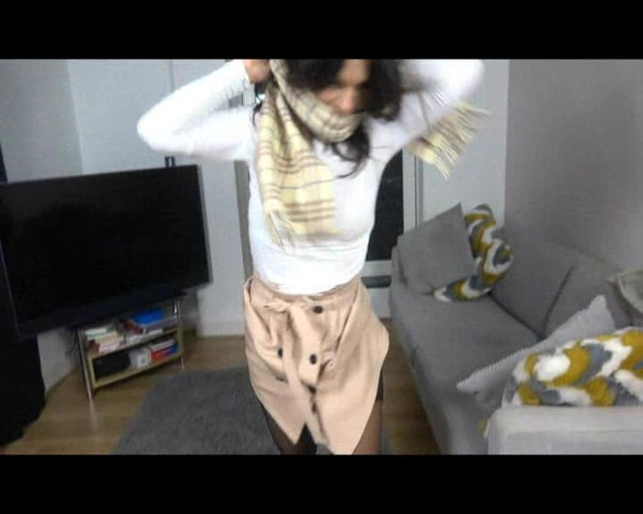 Latina Fetish: 수갑을 차고 Otm Gag와 함께하는 탈출 챌린지의 라틴계 여자!