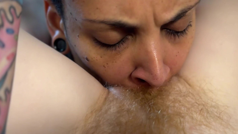 EnbyDykes: Makan memek pov: film malam terganggu