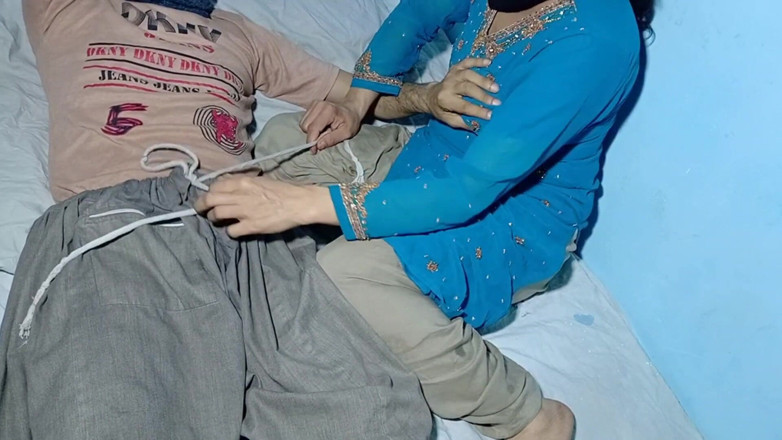 Netu: Bareback Anal Fucking in Tight Asshole of Desi Indian Stepsister...
