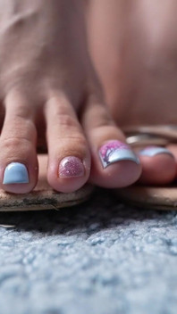 Giantess Feet Are in Tiny City! Will the Tiny Disappear?