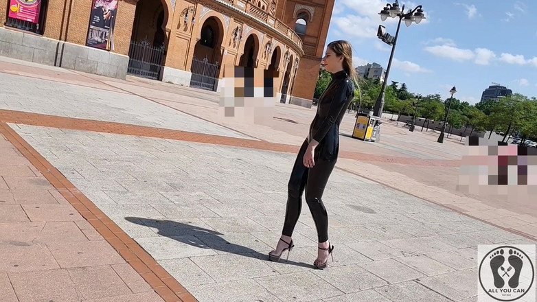 All You Can Fetish: Alice Maze milf public din piele strălucitor fetiș cei pizdă...