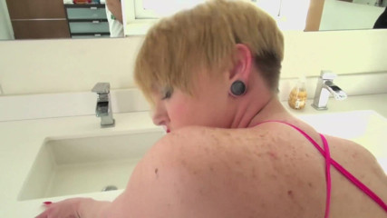Dark Alley Orgy: Short hair naughty teen sucks roco's big cock