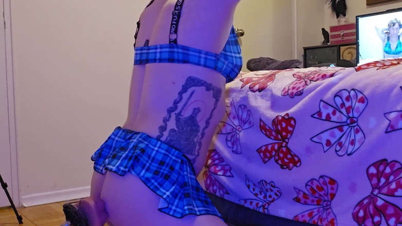 Biguy6999: Brat Blue锁定性交愚蠢