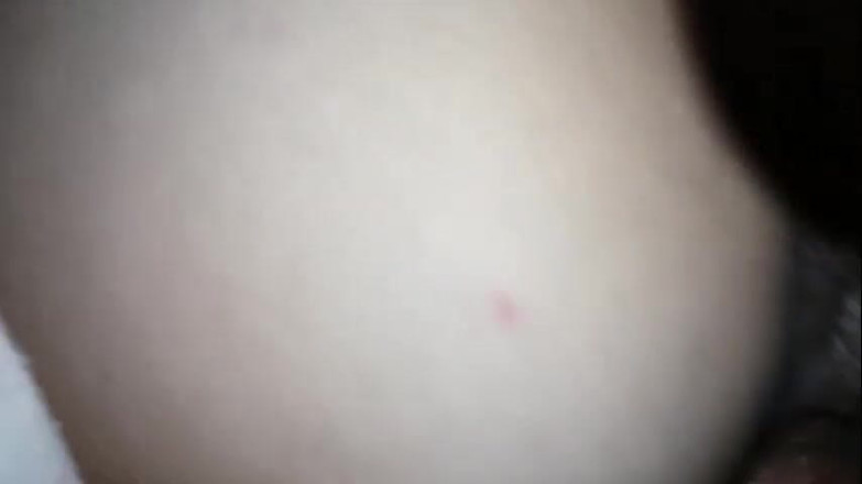 parejacasero: Un délicieux gros cul avec un rouge très rouge