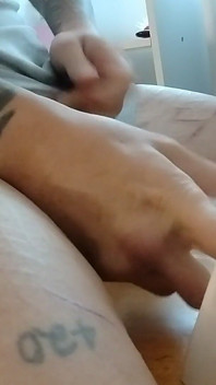 내 자지를 빨아주는 마누라
