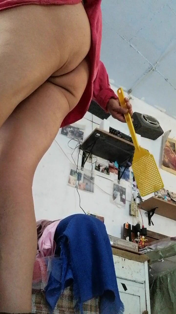 Marga9012: 彼女は赤い服を着て、あの女だ