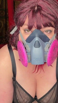 Respirator Girlriend 2