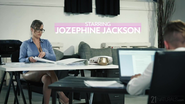 21 Naturals: 21 Naturals - the Stunning Busty Babe Josephine Jackson Teases Her...