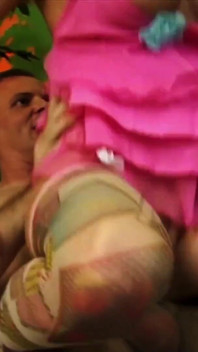 Amy azurra & Jamie Brooks machen ihre Schlummerparty zu einem wilden Anal-Abenteuer