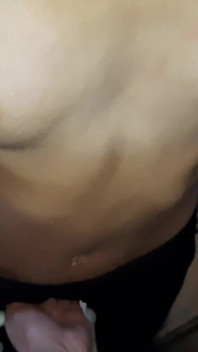 我在村里撸管我邻居的阴户，她为我舔舐 - lesbian-illusion