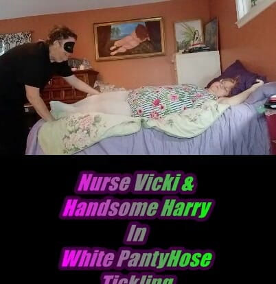 BBW nurse Vicki adventures with friends: 护士vicki和英俊的哈里在白色内裤软管挠痒痒和女神崇拜！