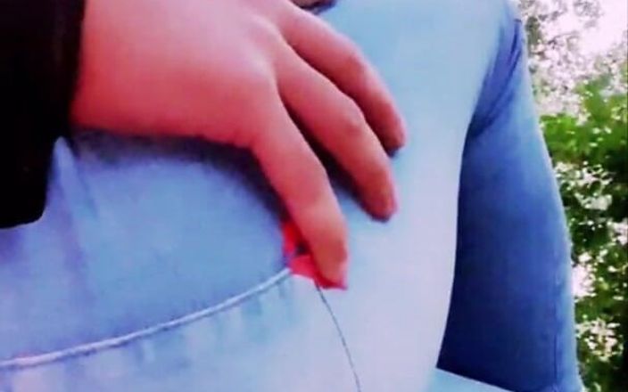 Slutboyben: दिखावट पोर्नस्टार आउटडोर