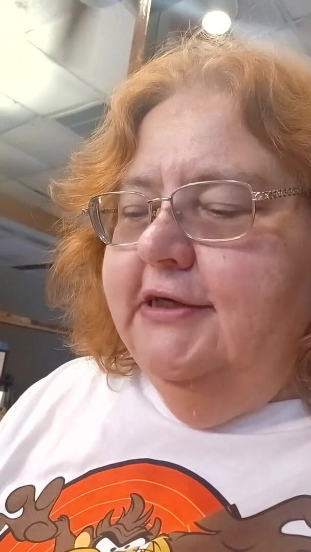 BBW nurse Vicki adventures with friends: La matrigna ed io mangiamo a colazione