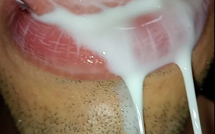 Rey rey: Play with Your Cum, and Swallow It