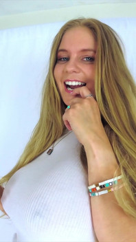 Anabelle Pync - Windy up the Skirt Ii