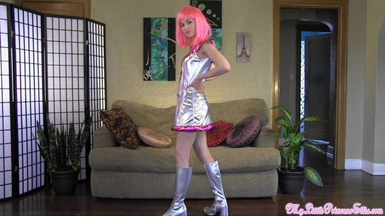 Princess Ellie Idol's Femdom Funhouse: La déesse de l'espace lusterienne est là pour votre or...