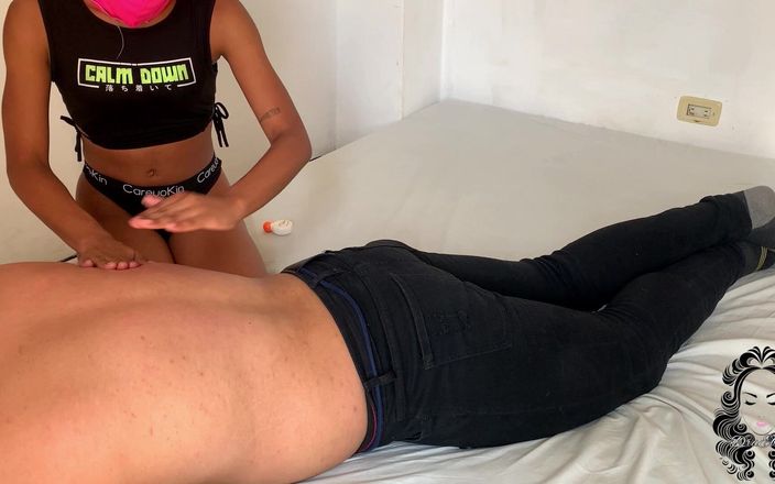Dra Ebony: Relaxante massagem erótica meia-irmã