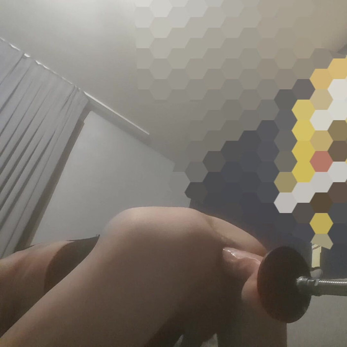 KIARA: Šukání do mého poskvrněného zadku