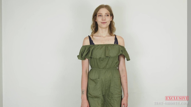 Test-Shoots: Sexy junge nackte buchhalterin blizard nacktes video-casting-interview