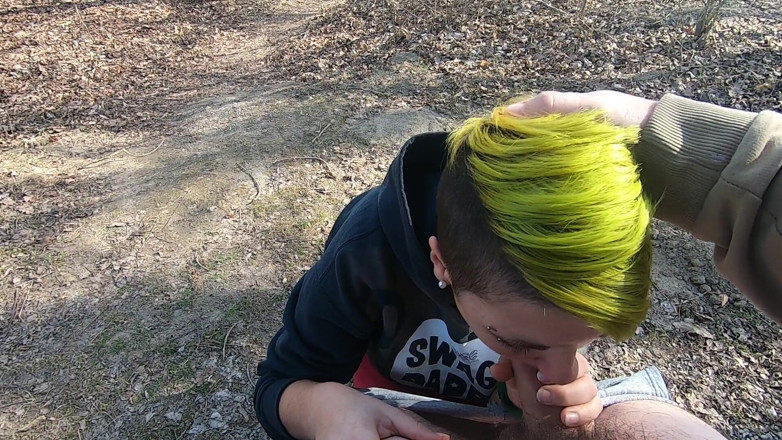 bekycarril: Outdoor blowjob at the lakes with cum in mouth and...
