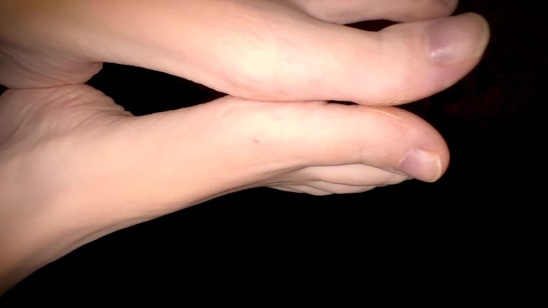 Gigi oficial: My Boyfriend Is Looser Since We Met He Couldn't Fuck...