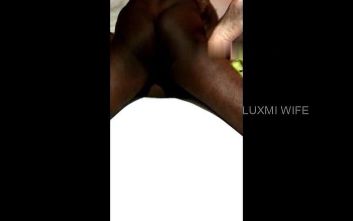 Luxmi Wife: Amigo perfurando esposa, buceta, corno, gravando