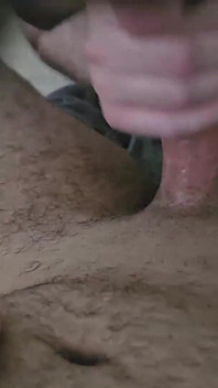 POV - 자위하고 포르노를 보고 사정할 때까지 내 젊은 터키 친구와 상호 오럴