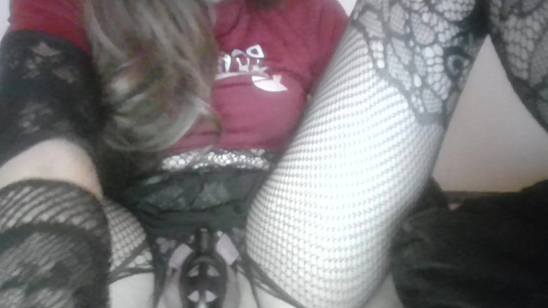 Chloe Sissy: Entrainement Anal