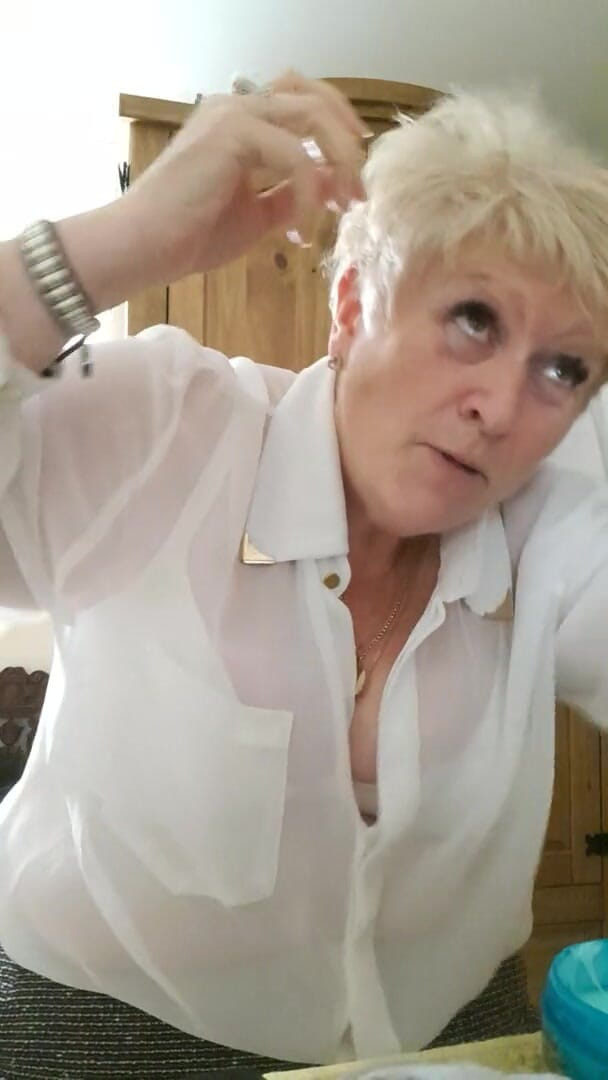 Uk Joolz: Porra, me assista fazer meu cabelo