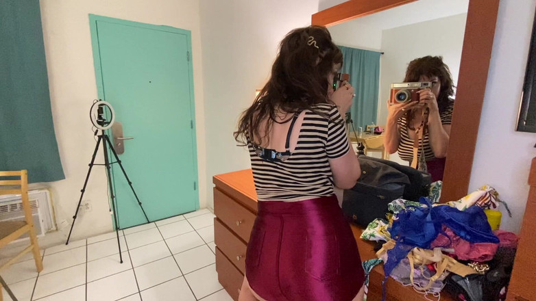 Melody Mynx: BTS現場でのティットジョブプレ撮影