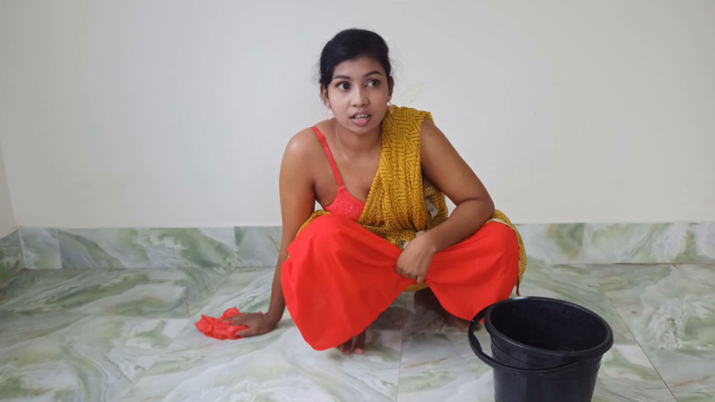 Bd fuking: Sexy_toma moje žena není doma, tak jsem důkladně ošukal služku; Lákal...