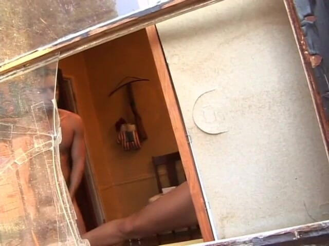Cumming Soon: Dietro le quinte di modelle porno professionali in azione