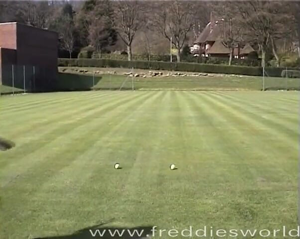 Freddies World: Hete netbalspeler neemt lul